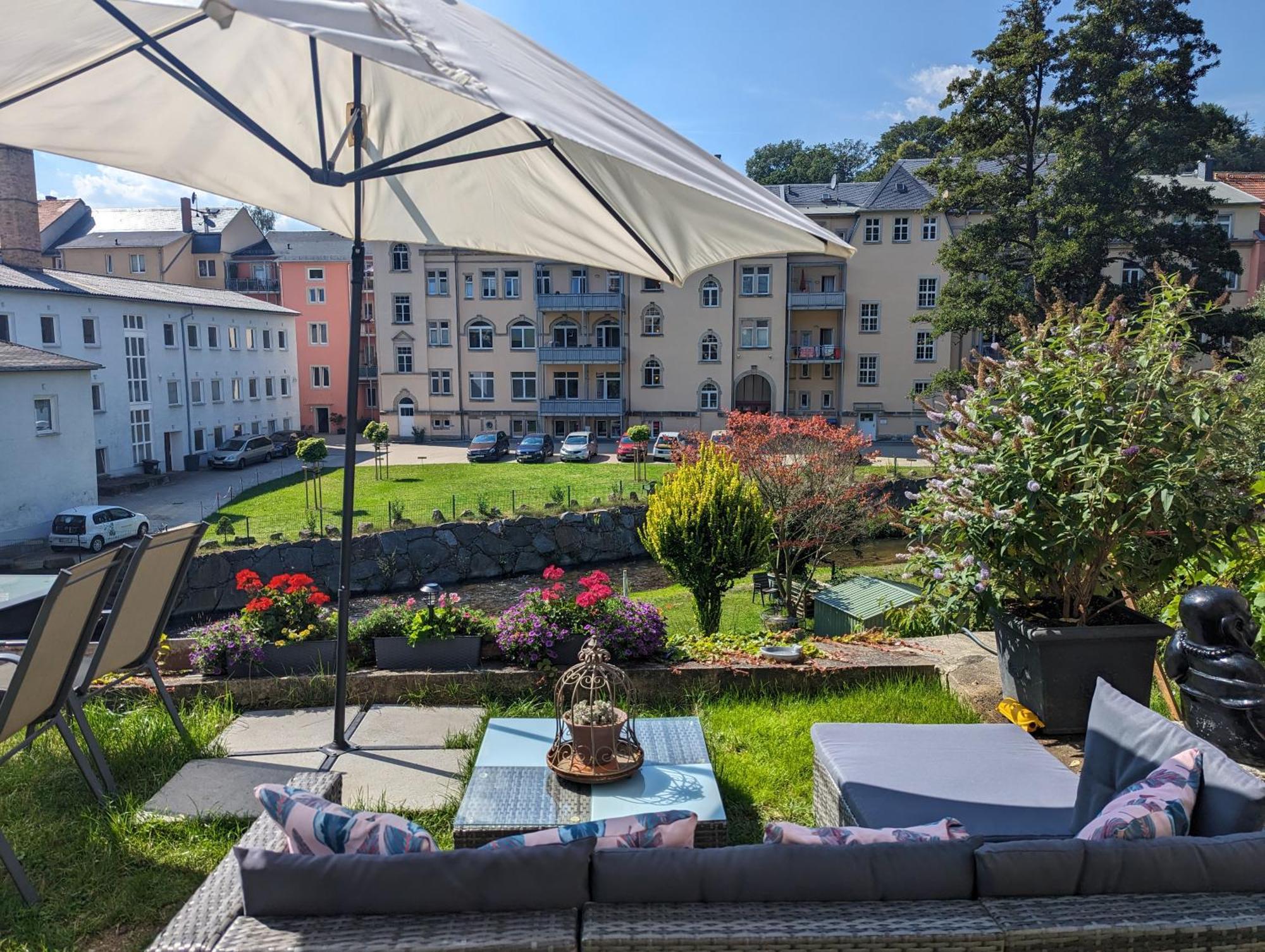 Hw2B - Urlaubsmagie - Wohlfuehlwohnung Mit Balkon, Pool, Sauna & Terrasse Sebnitz Kültér fotó