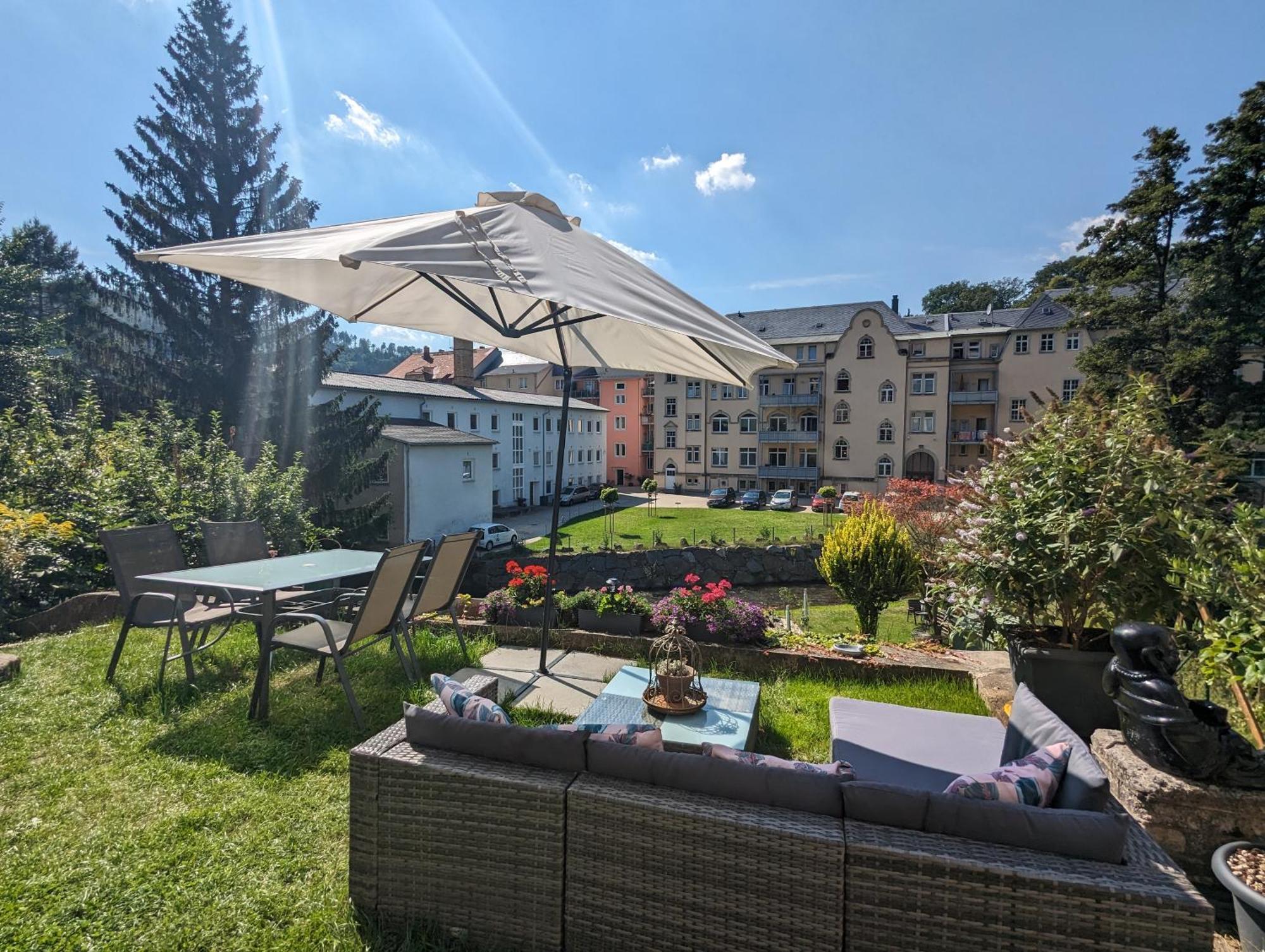 Hw2B - Urlaubsmagie - Wohlfuehlwohnung Mit Balkon, Pool, Sauna & Terrasse Sebnitz Kültér fotó